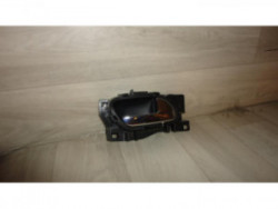 Poignee interieur avant...