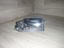 Poignee interieur avant...