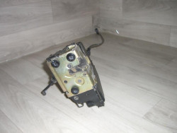 Serrure avant droit RENAULT...