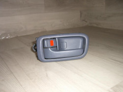 Poignee interieur avant...