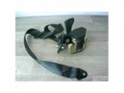 Ceinture avant droit...