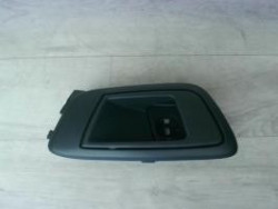 Poignee interieur arriere...