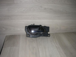 Poignee interieur avant...