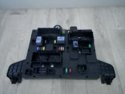 Porte fusible OPEL ASTRA J...