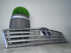 Calandre TOYOTA AVENSIS 2...