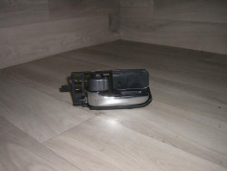 Poignee interieur arriere...