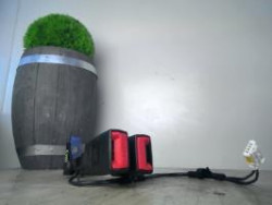 Attache ceinture arriere...