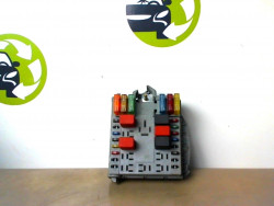Porte fusible FIAT PUNTO 2...