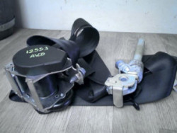 Ceinture avant droit...