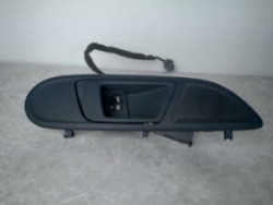 Poignee interieur avant...