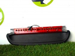 Feu arriere stop central...