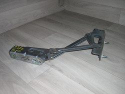 Charniere de hayon PEUGEOT...