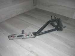 Charniere de hayon PEUGEOT...