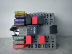 Porte fusible FIAT PUNTO 2...