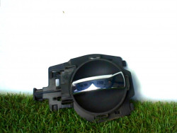 Poignee interieur avant...