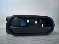 Poignee interieur avant...