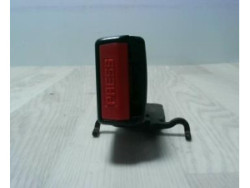 Attache ceinture arriere...