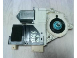 Moteur leve vitre avant...