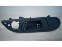 Poignee interieur avant...