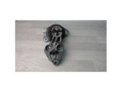 Support moteur droit...