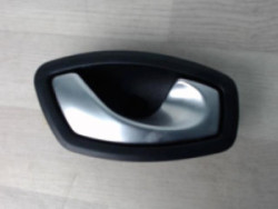 Poignee interieur arriere...