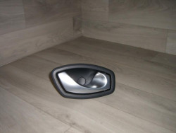 Poignee interieur arriere...