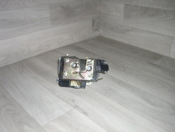 Serrure arriere droit...