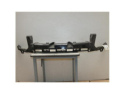 Support de pare chocs avant...