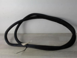 Joint de porte avant droite...