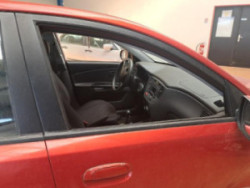 Vitre avant droit KIA RIO 2...