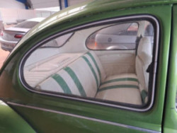 Custode arriere droit...