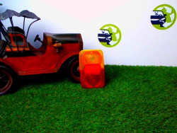 Cabochon arriere gauche...