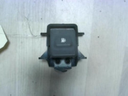 Poignee d'ouverture de...