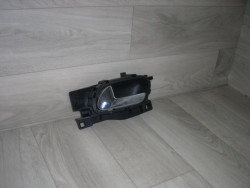 Poignee interieur arriere...