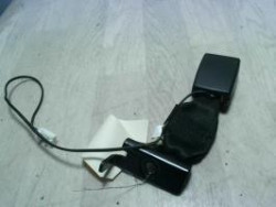 Attache ceinture arriere...