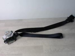 Ceinture avant droit...