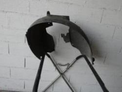 Pare boue avant gauche...