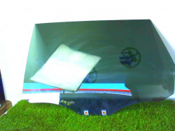 Vitre arriere gauche...