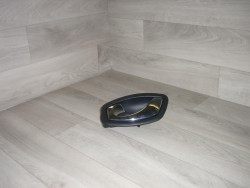 Poignee interieur arriere...