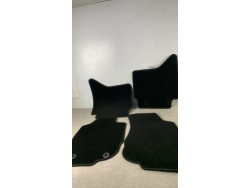 Tapis de sol TOYOTA HILUX 4...