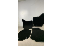 Tapis de sol TOYOTA HILUX 4...