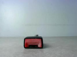 Attache ceinture arriere...