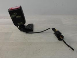 Attache ceinture arriere...