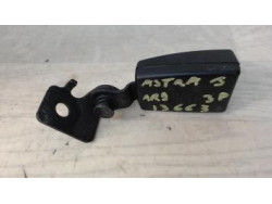 Attache ceinture arriere...