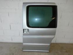 Porte laterale gauche...