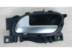 Poignee interieur avant...