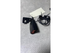 Attache ceinture arriere...