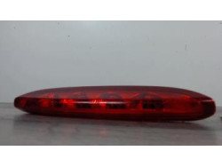 Feu arriere stop central...