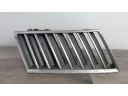 Grille de calandre droite...