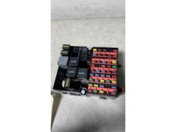 Porte fusible FORD FIESTA 5...